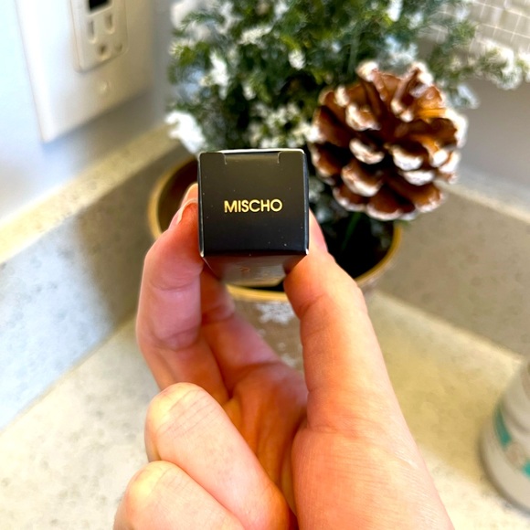 MISCHO BEAUTY liquid eyeshadow - Picture 3 of 4